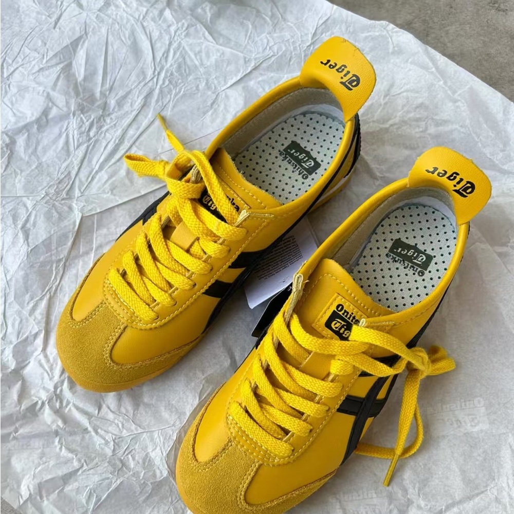 Onitsuka Tiger MEXICO 66 - Women's Yellow Casual Sneakers - Picture 2 of 3